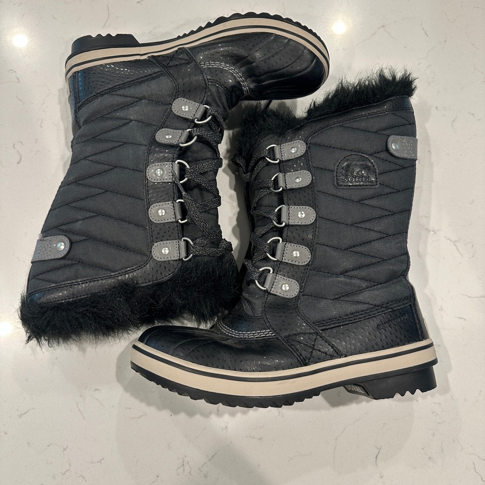 Sorel Tofino II Black Faux Fur Waterproof Winter Boots NY2419-010 Womens 5